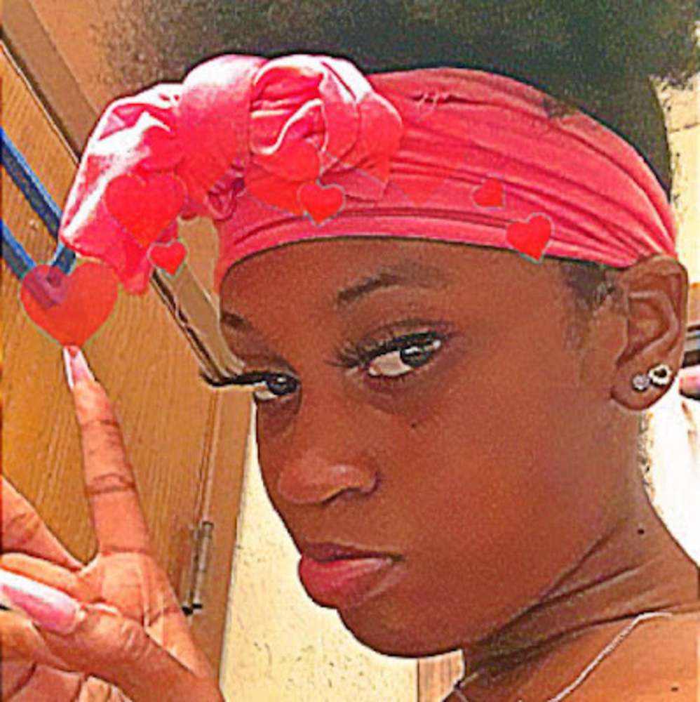 Meet your Posher, Admire._nessa